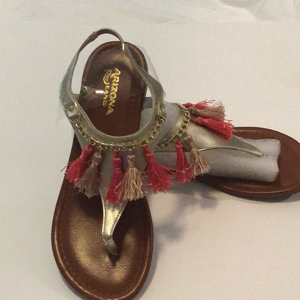 Gold sandals with Tassels